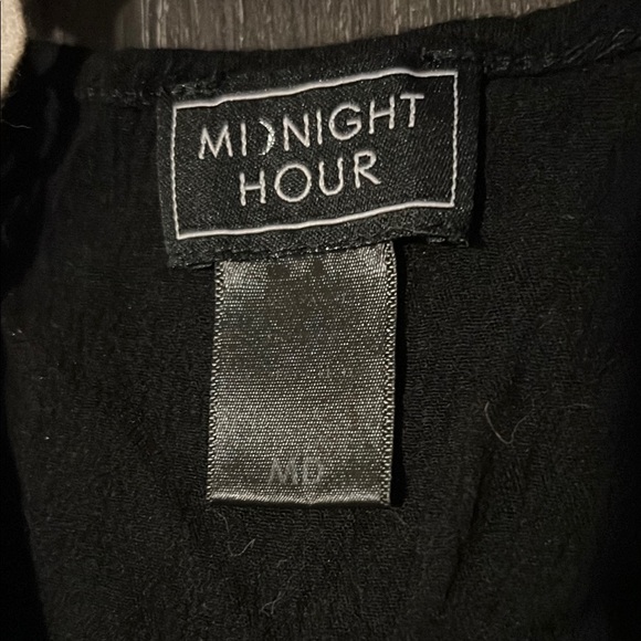 Midnight Hour Black Top with Cream Skull Detail - Picture 2 of 4